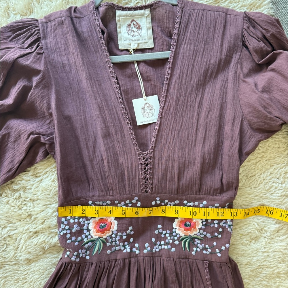 Chasing Unicorns dress - Picture 8 of 9
